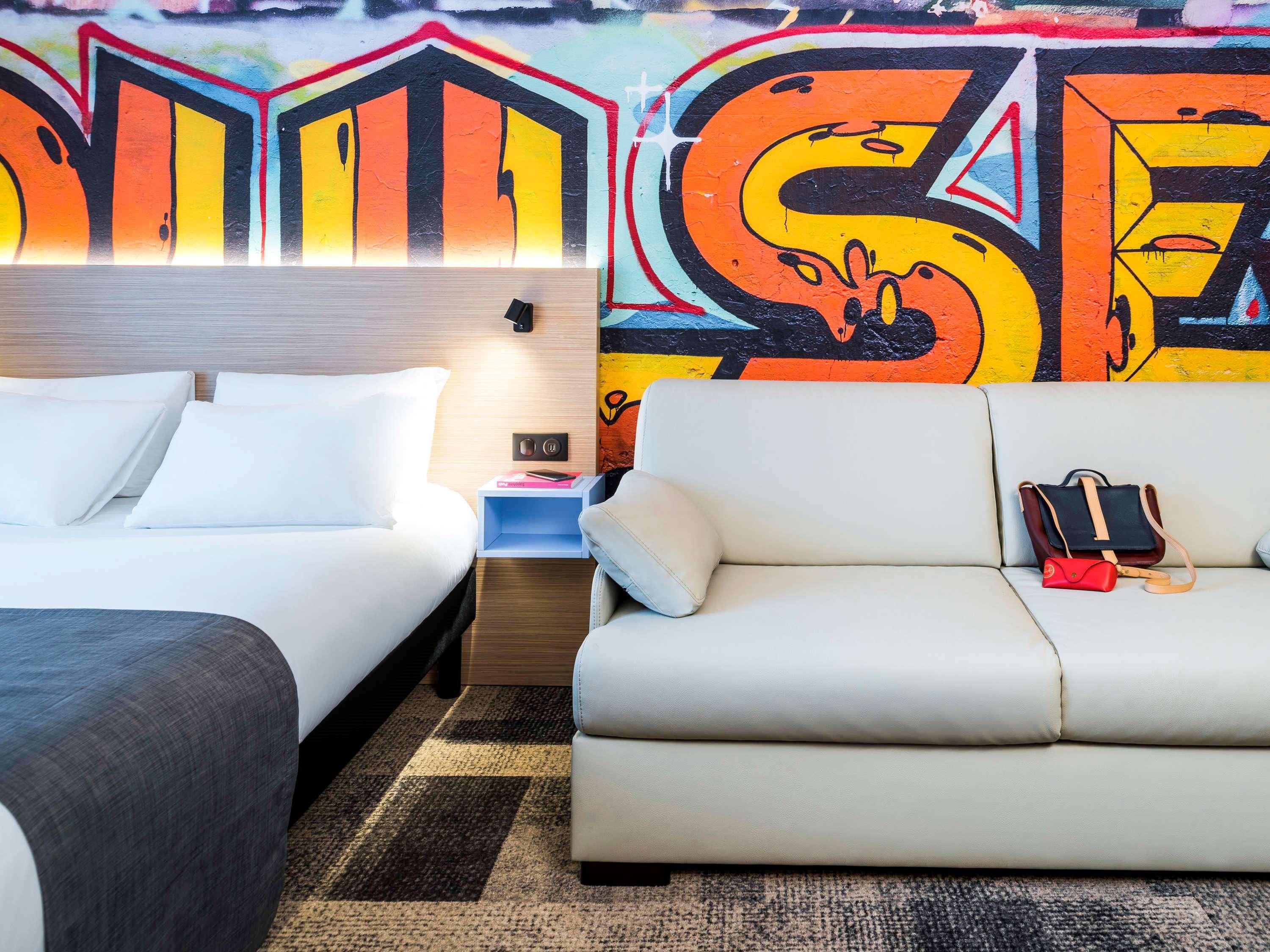 Ibis Styles Clamart Gare Grand Paris Bagian luar foto