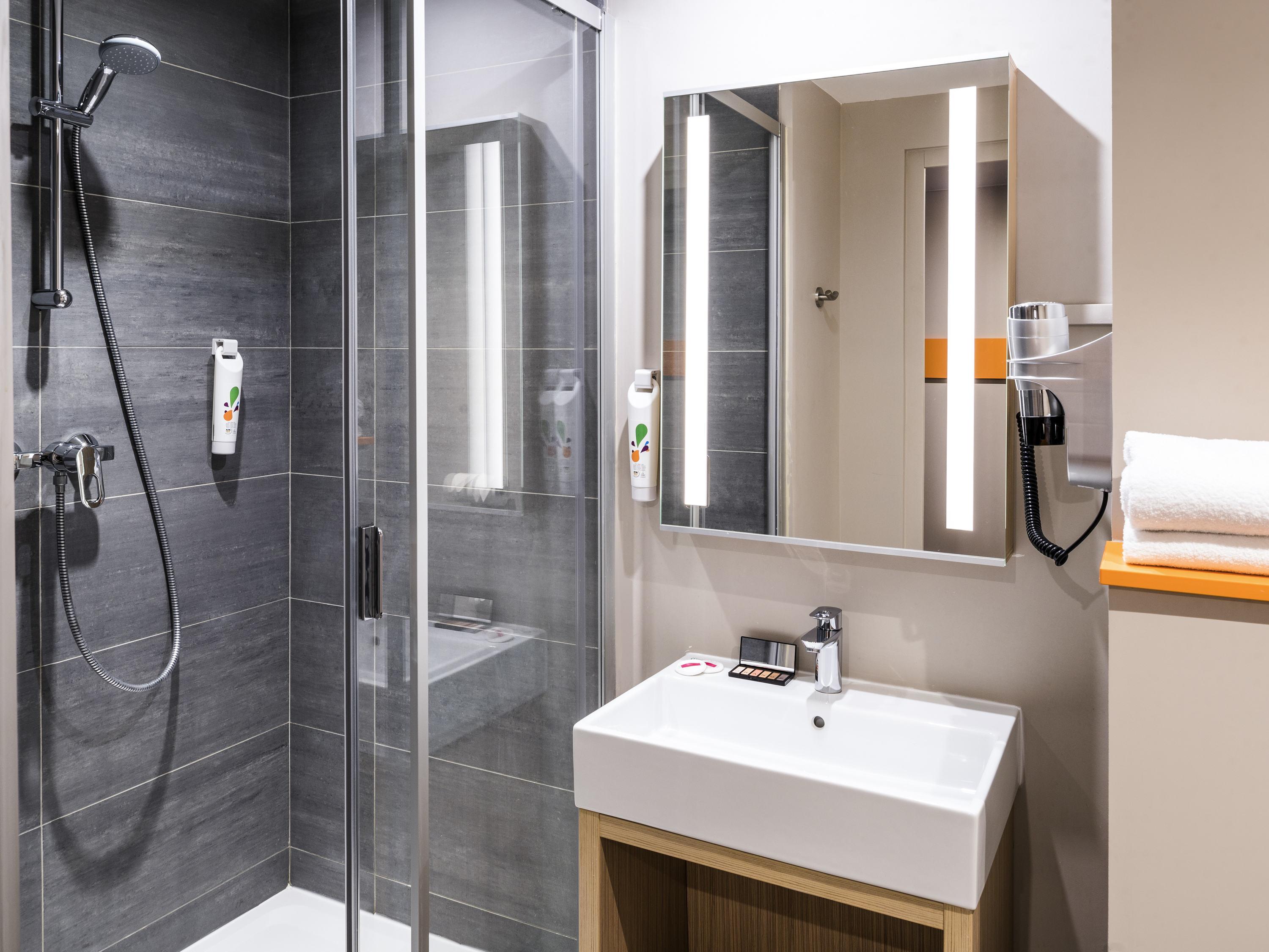 Ibis Styles Clamart Gare Grand Paris Bagian luar foto