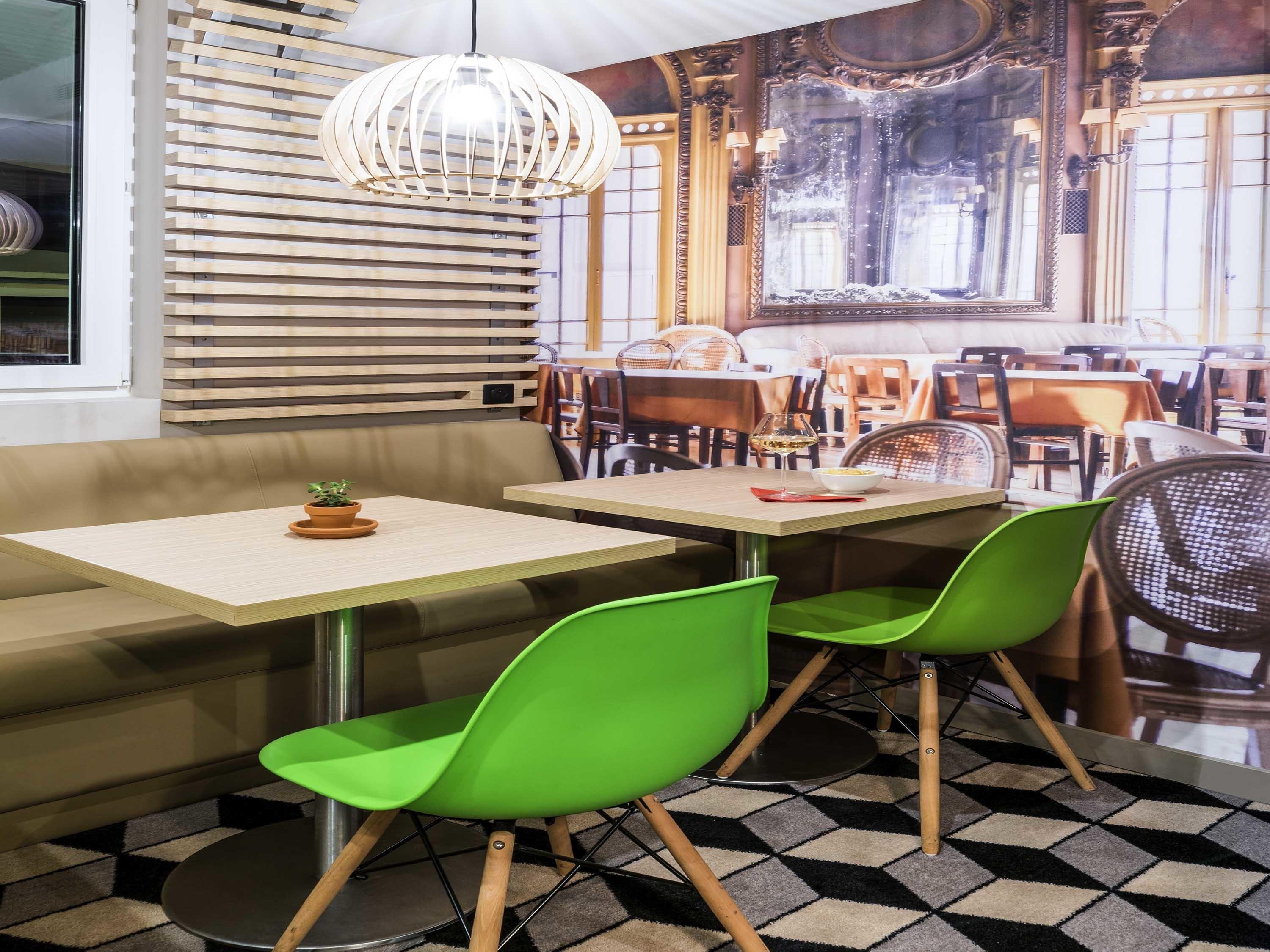 Ibis Styles Clamart Gare Grand Paris Bagian luar foto