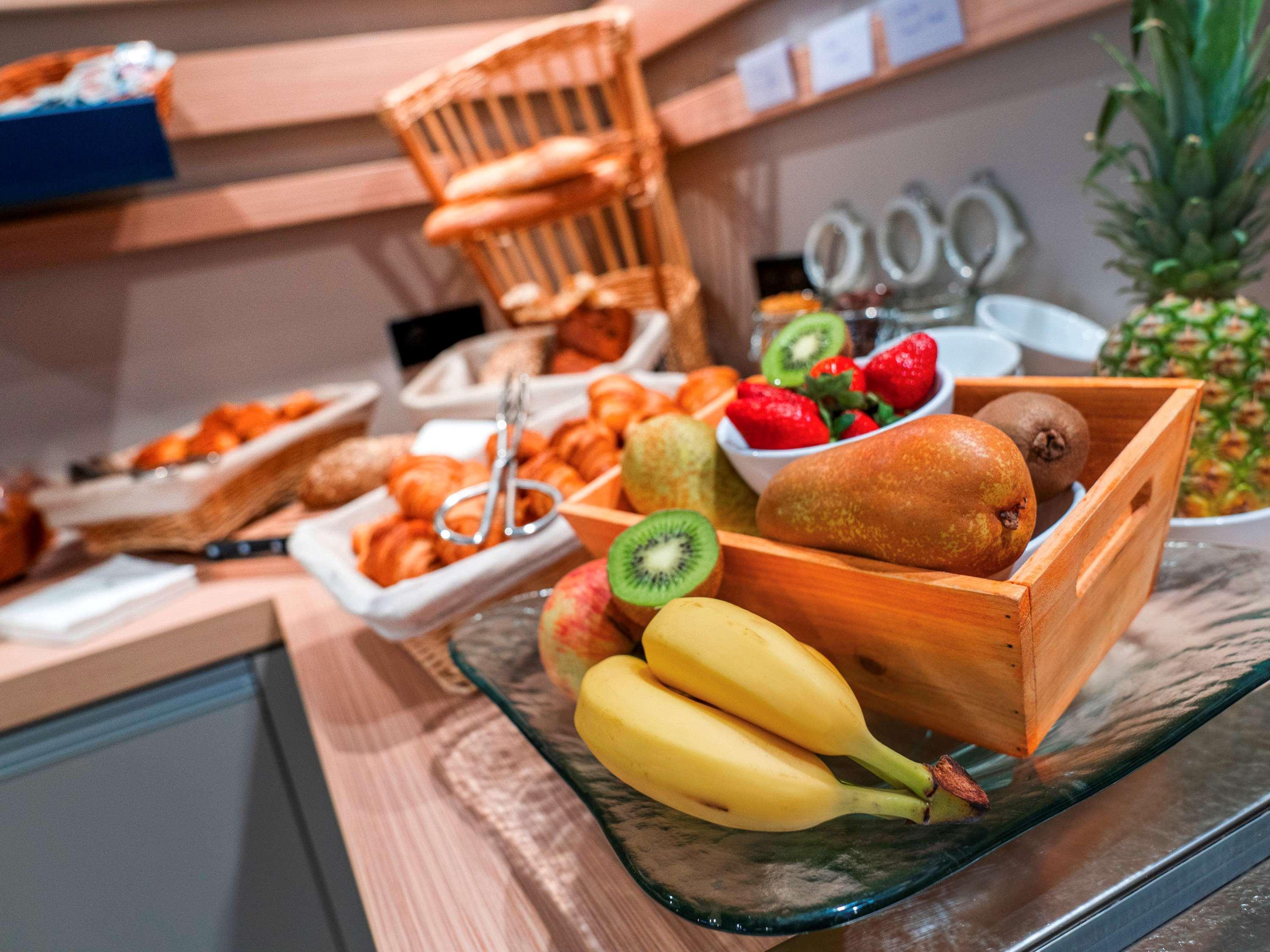 Ibis Styles Clamart Gare Grand Paris Bagian luar foto