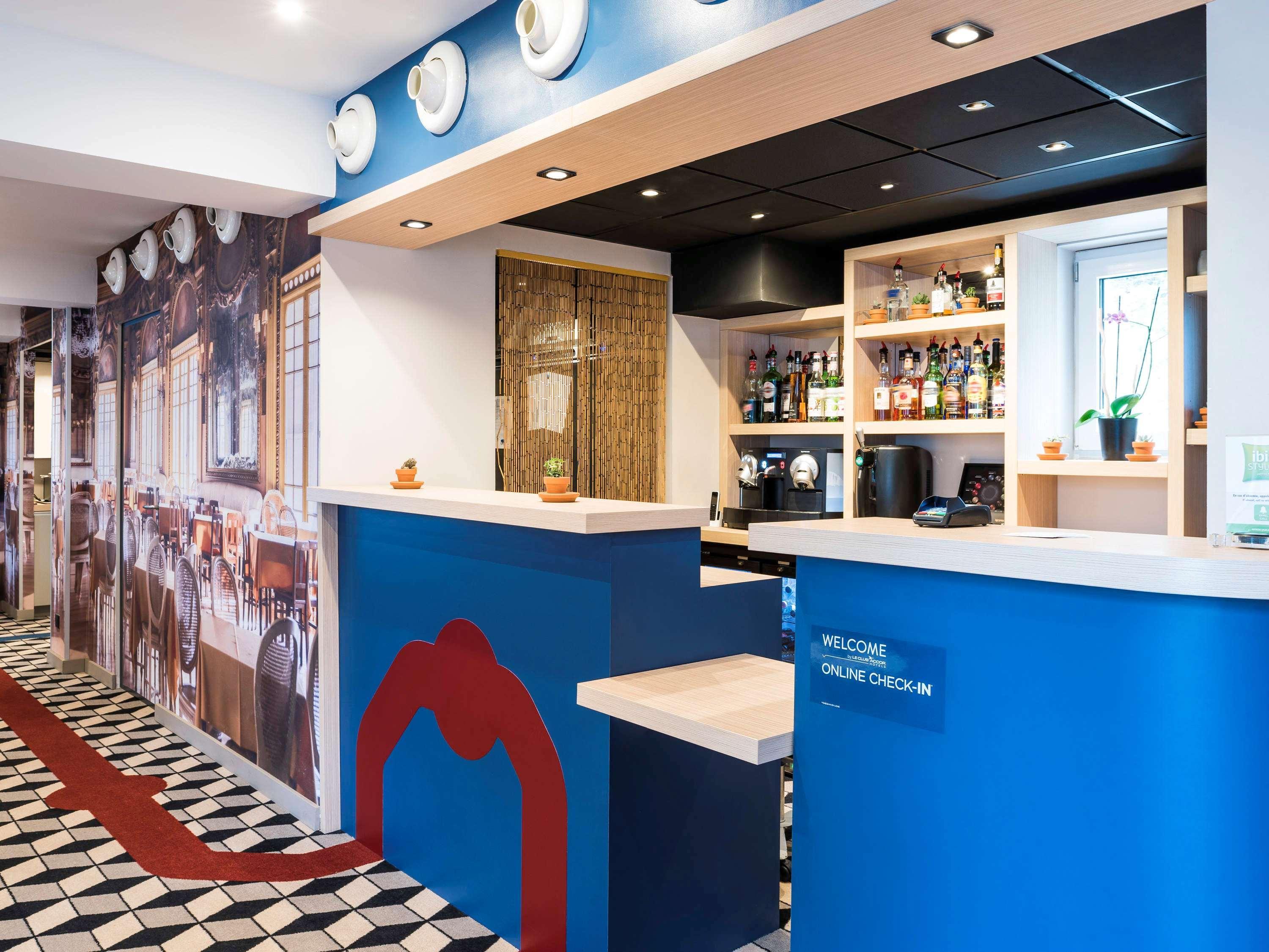 Ibis Styles Clamart Gare Grand Paris Bagian luar foto